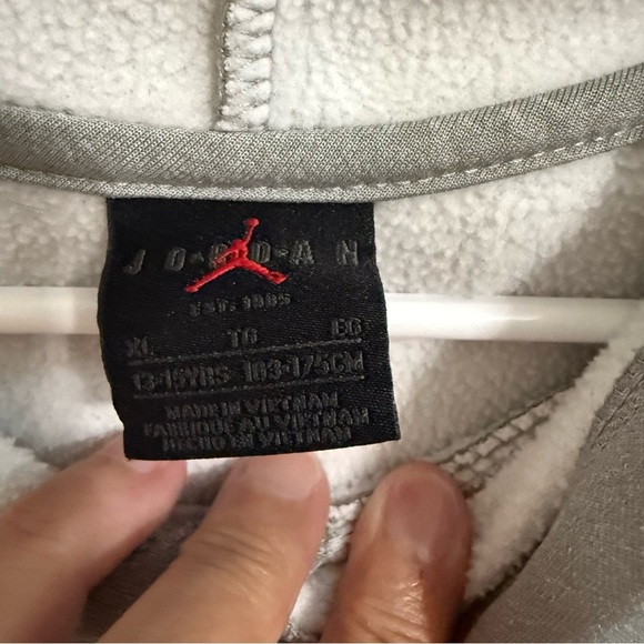 Nike air Jordan Gray Hoodie sweatshirt with Red Logo size XL - Picture 4 of 5